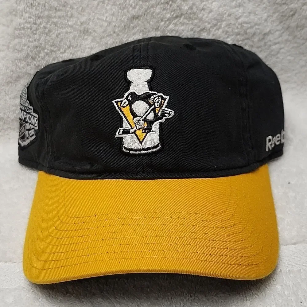 Reebok Pittsburgh Penguins 2017 Stanley Cup Sliderback Hat - New